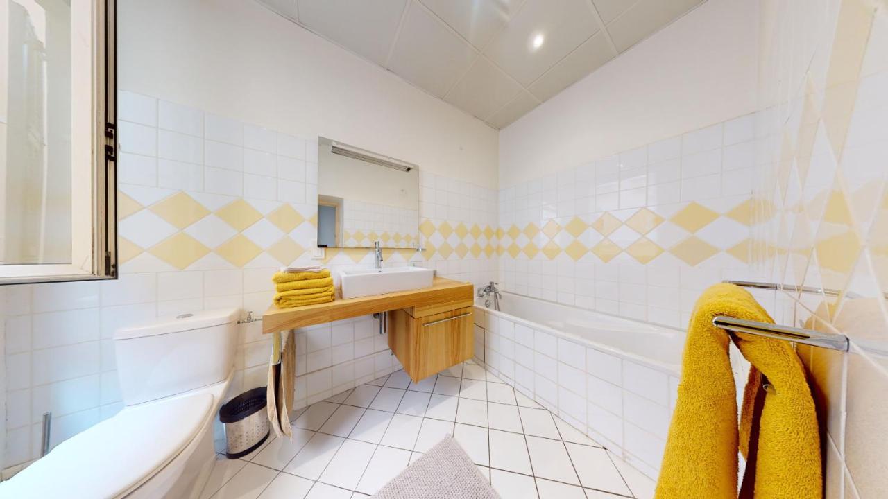 Charming 2 Bedroom Haven Steps Away From Prince'S Palace Монте-Карло Экстерьер фото